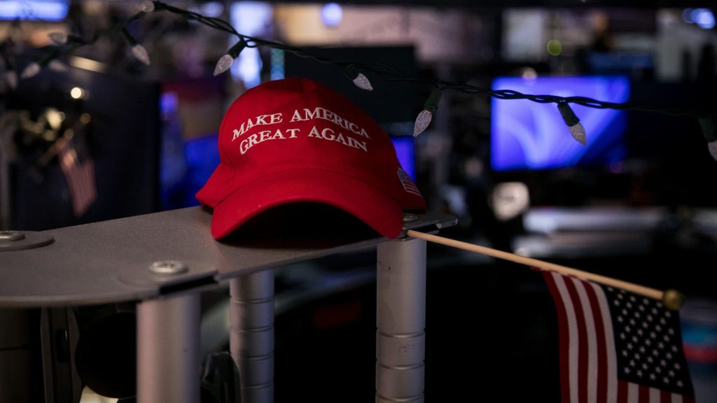 Upcoming Week Highlights Trade Talks and Mag 7 Earnings Alongside Jobs Data