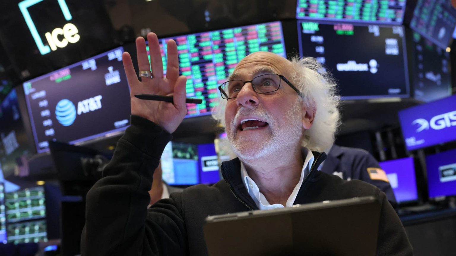 Stock Market Sees Third-Largest Gain Post-WWII Following Tariff Reversal