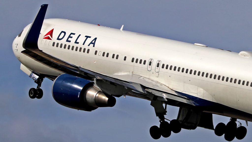 Airline Stocks Fall Amid Rising Consumer Travel Concerns
