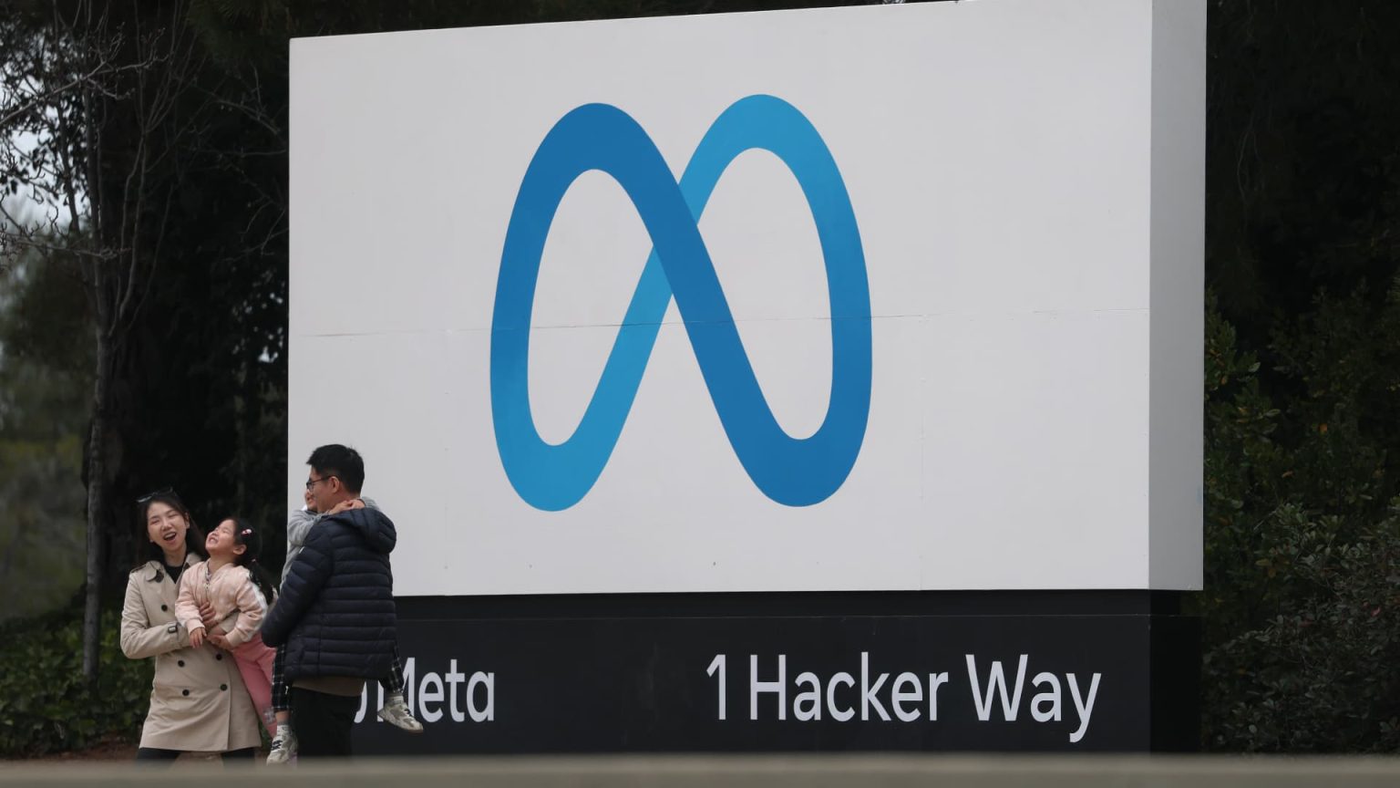 Tech Giants Face Regulatory Scrutiny Amid Ongoing Market Shifts