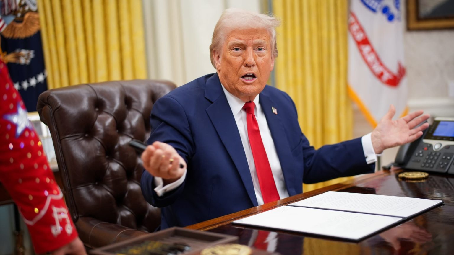 Trump's Tariff Strategy Heightens Risks for Fragile Economy