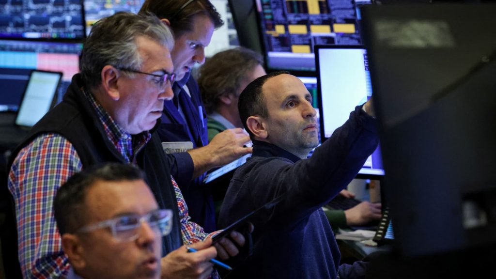Earnings Season Approaches Amid Trade Uncertainty for Wall Street