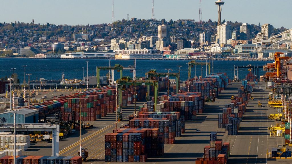 Study Reveals Trump Tariffs Burden Low-Income Americans More Than Wealthy