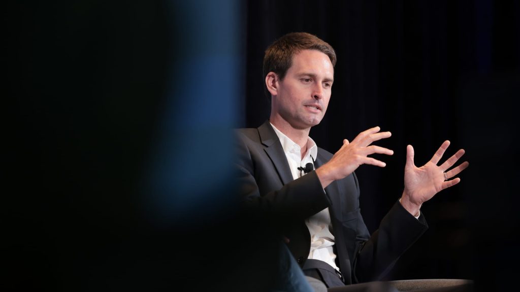 Snap Reports Q1 2025 Earnings Results