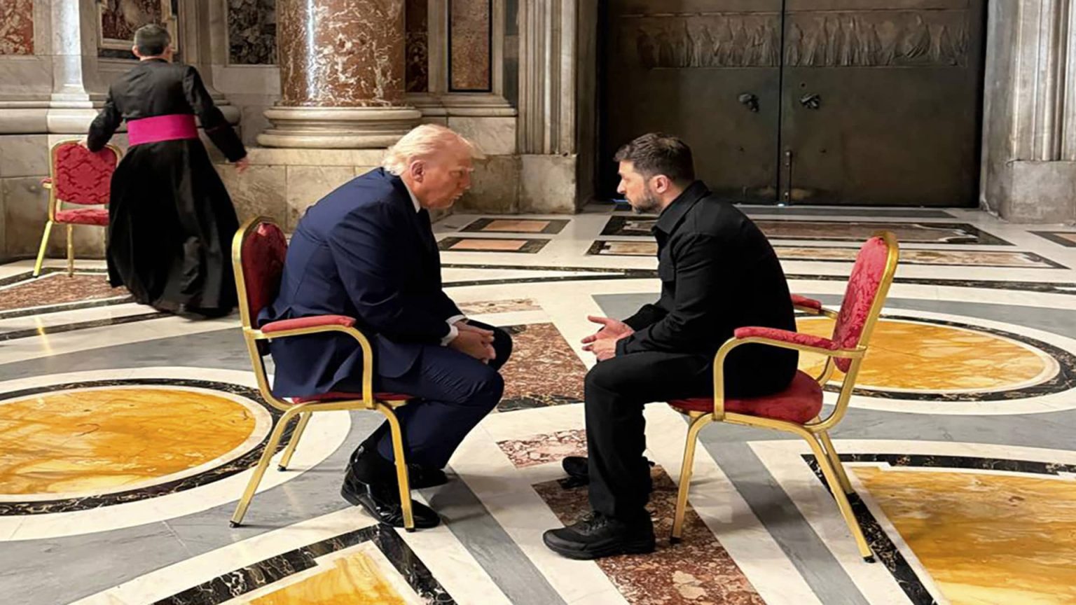 Trump Criticizes Russia and Meets Zelenskyy in Rome