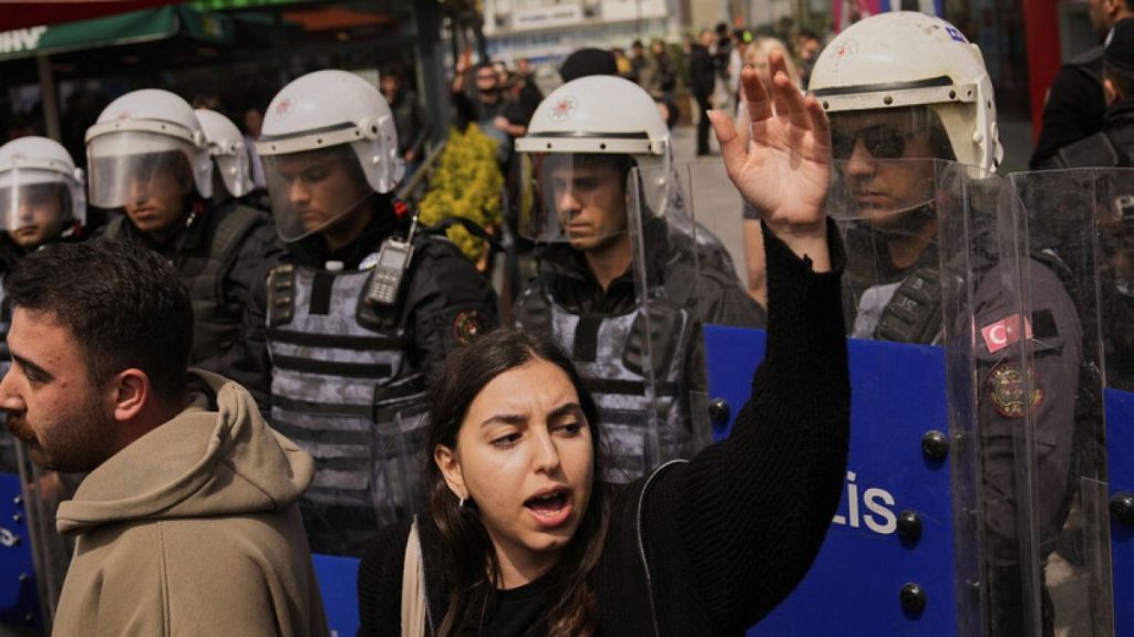 Nearly 200 Students and Journalists Stand Trial for Istanbul Protests