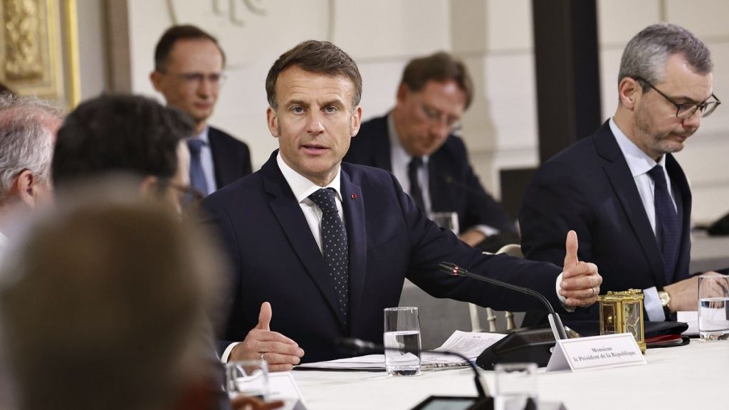 Macron Criticizes Trump’s Tariffs and Urges Investment Pause