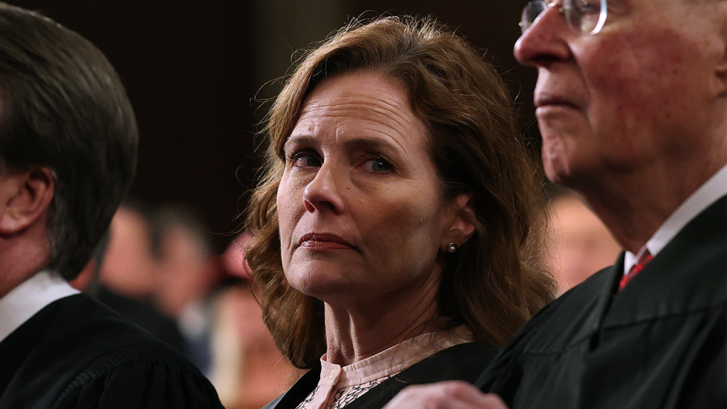 Conservatives Criticize Barrett Over Venezuelan Deportations Ruling