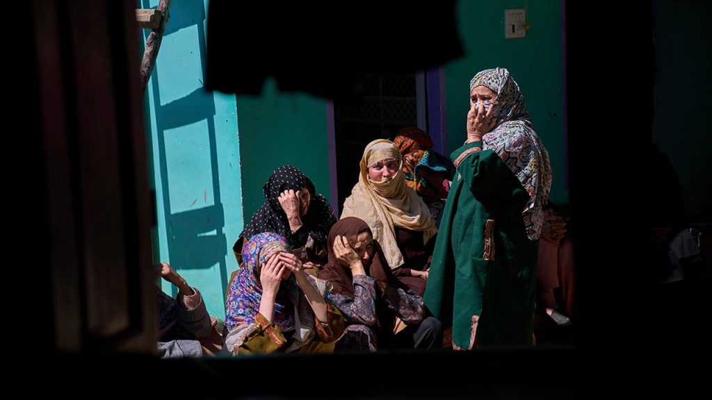 Troops Exchange Fire in Disputed Kashmir Between India and Pakistan
