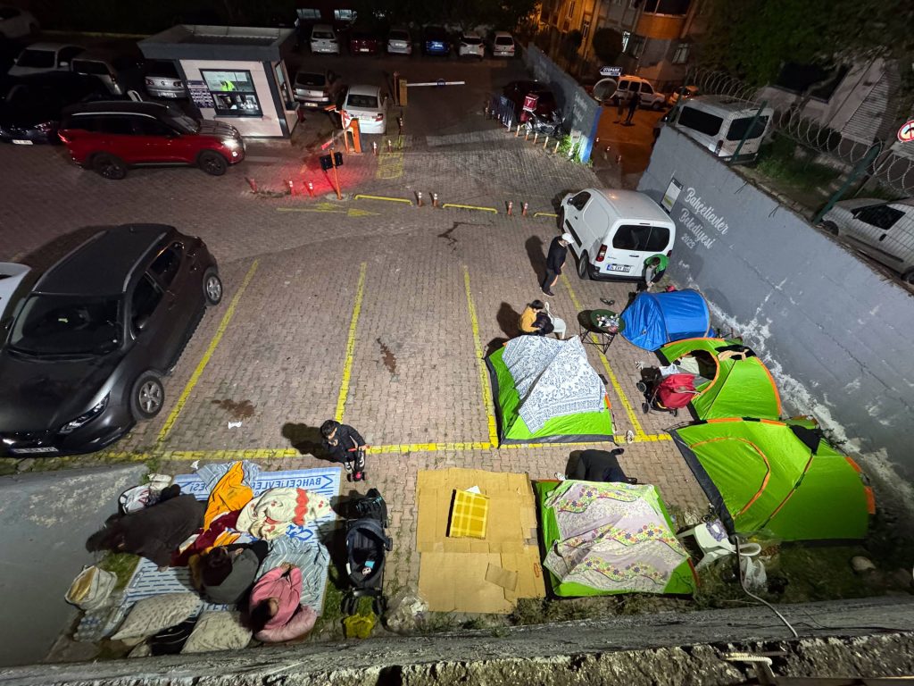 Prices of Emergency Supplies Soar Following İstanbul Earthquake