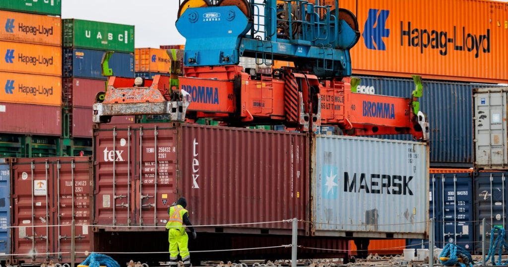 China Increases Tariffs on U.S. Imports to 125%