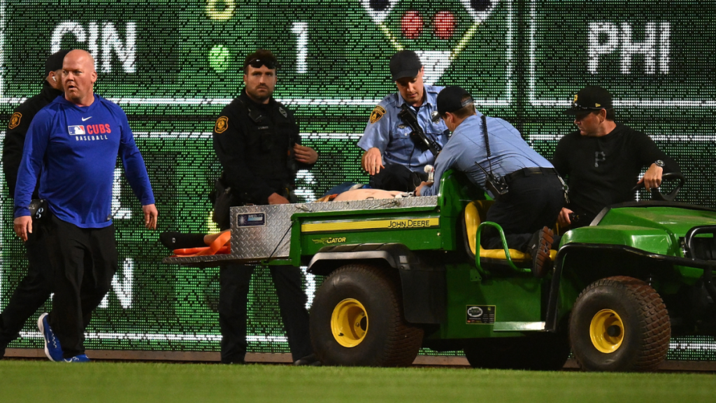 Fan Recovers After Falling Over Wall at Pirates vs. Cubs Game at PNC Park