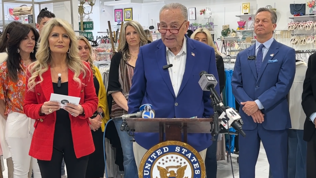 Schumer Criticizes Tariffs Amid Rising Prices with Support from Discontented NY Voters
