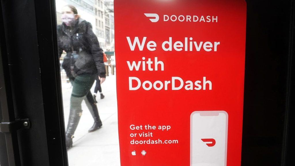DoorDash Secures $1.2 Billion SevenRooms Deal but Falls Short of Revenue Expectations