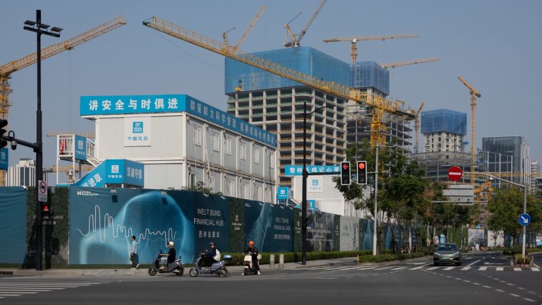 China's April Retail Sales Growth at 5.1% Falls Short of Expectations Amid Consumption Concerns