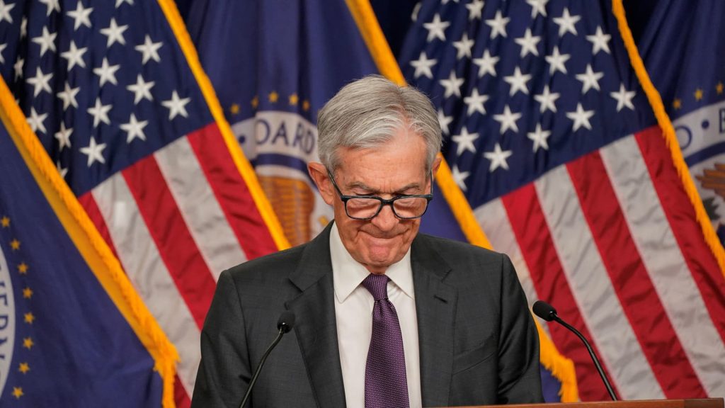 Fed Likely to Cut Interest Rates Later This Year Amid Economic Concerns, Survey Reveals