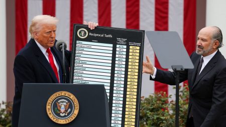 Trump Official Confirms 10% Tariffs Will Remain in Effect