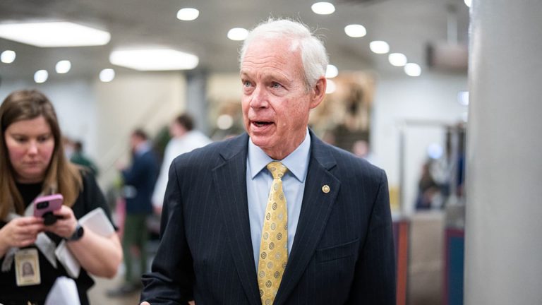 GOP Senators Express Concerns About House Budget Bill's Impact on Deficit