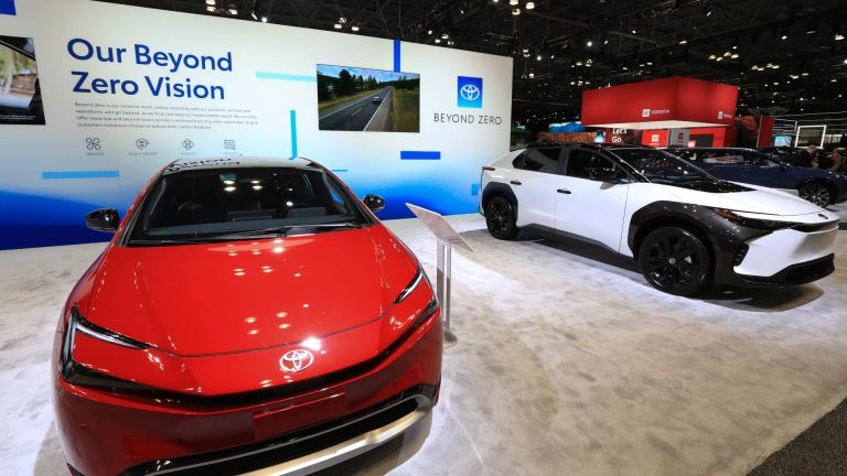 Toyota Aims for Significant Growth in Plug-in Vehicle Market