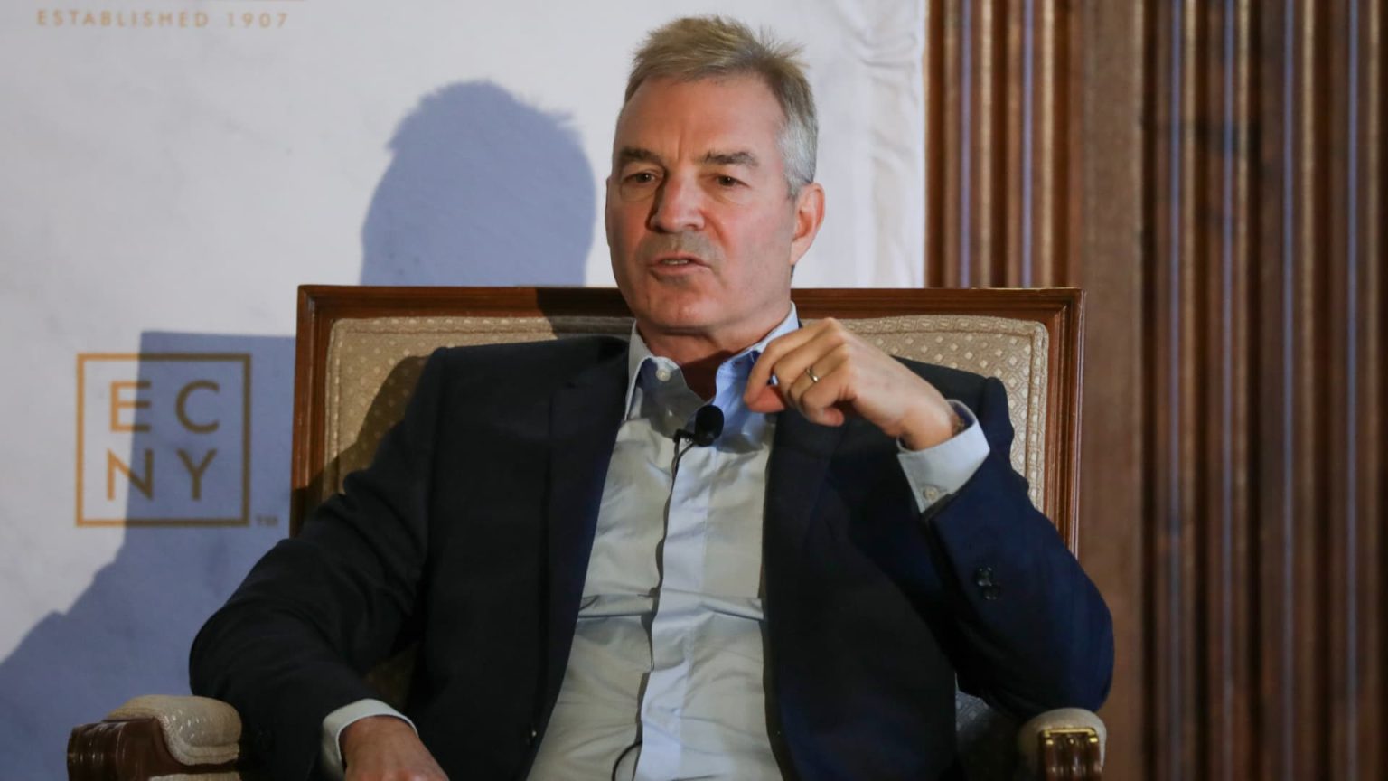 Hedge Fund Manager Faces Challenges as Firm Turns 30, Aims to Navigate AI Landscape