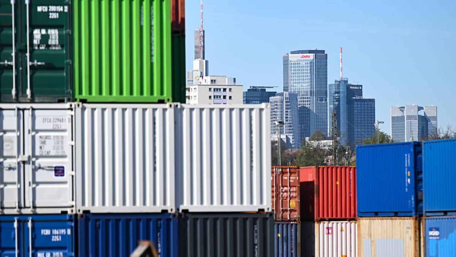 Euro Zone GDP Growth Slows in Q1 2025