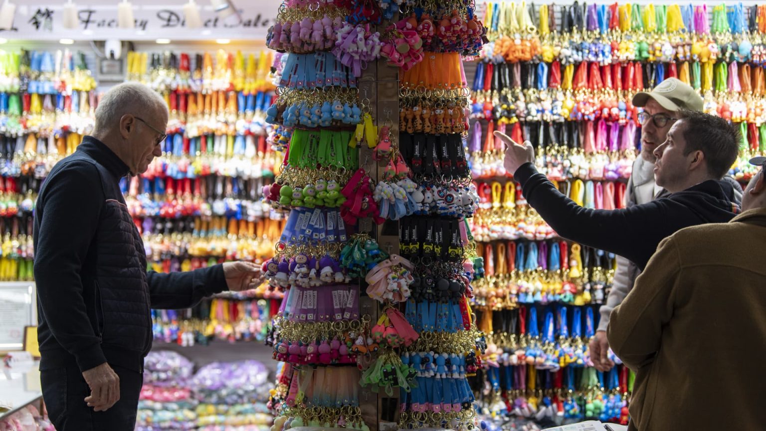 Chinese Factories Adjust Operations to Navigate U.S. Tariff Impacts