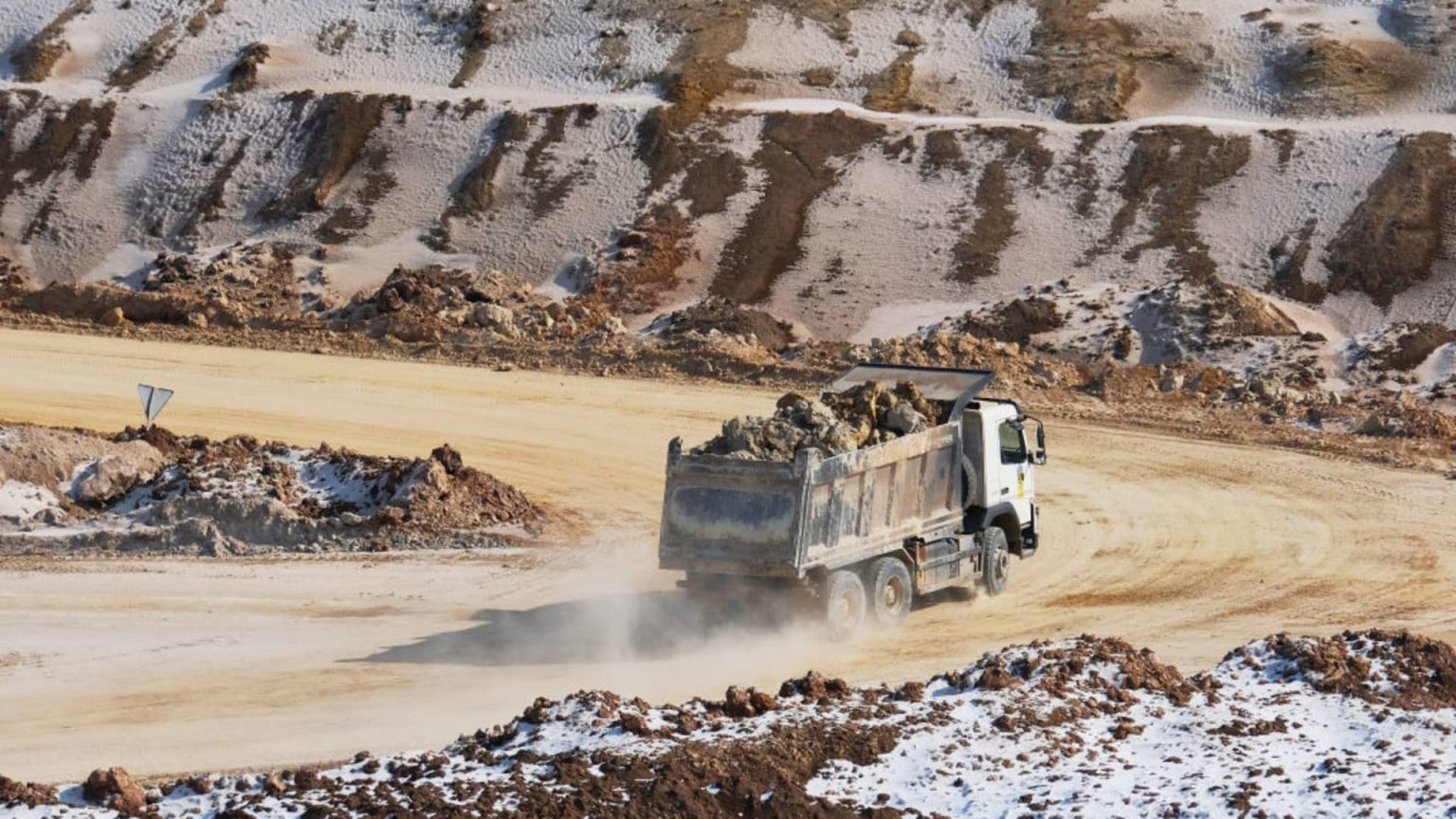 U.S. and Ukraine Forge Historic Minerals Agreement