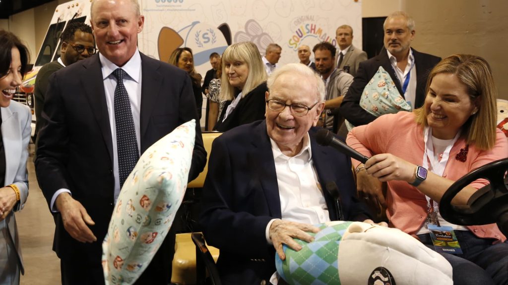 Warren Buffett to Retire; Recommends Greg Abel as Successor