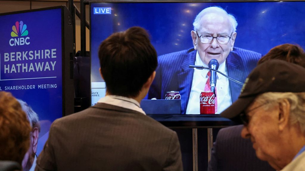 Berkshire Hathaway Shares Drop 6% Following Buffett's Departure and Earnings Decline