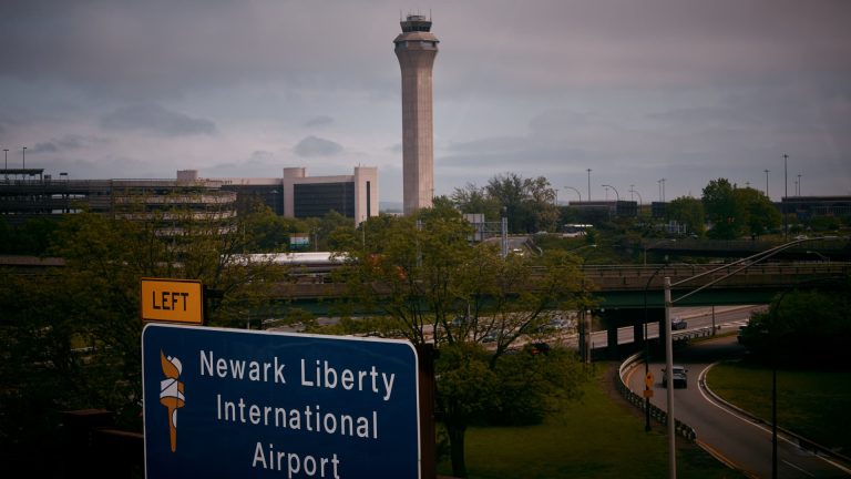 U.S. Air Traffic Control Faces Increasing Strain