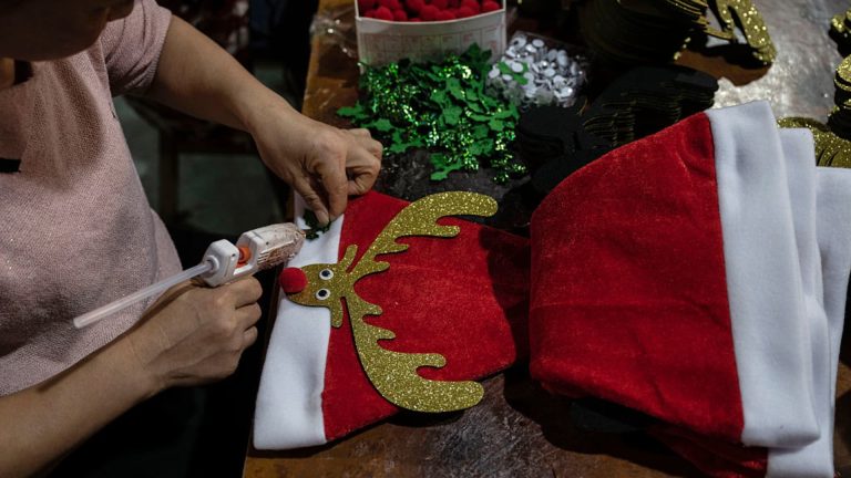Tariff Reductions Could Expedite China Goods Arrival Ahead of Holidays
