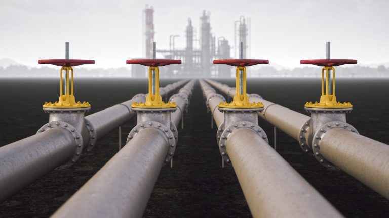 Big Oil's Record Shareholder Payouts Face Challenges