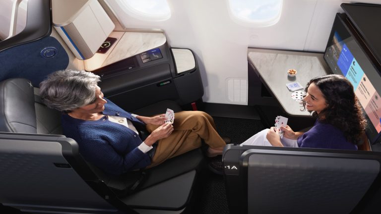 United and American Airlines Expand Business-Class Seat Offerings