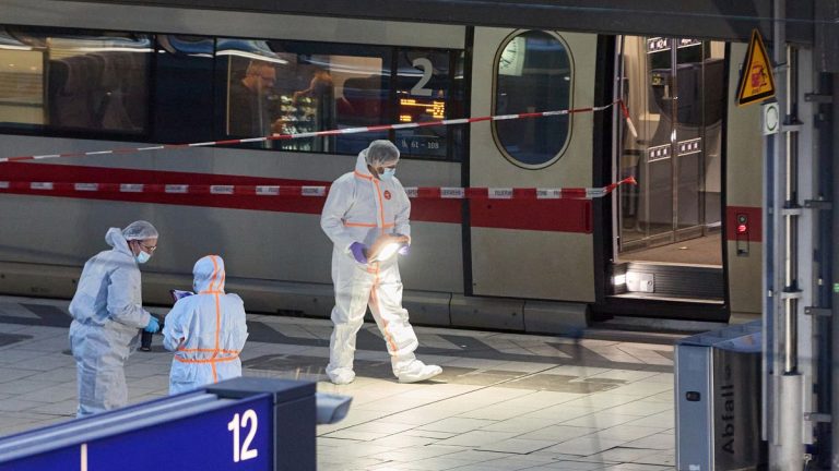 German Police Urge Enhanced Security Following Series of Knife Attacks