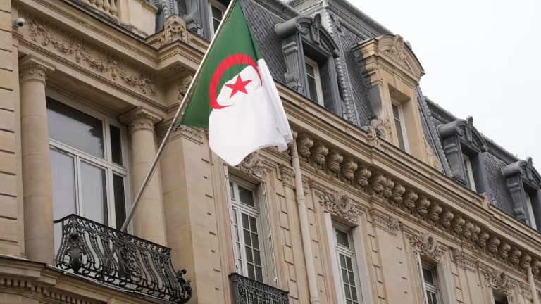 France Plans to Expel Algerian Diplomats Amid Spiraling Tensions