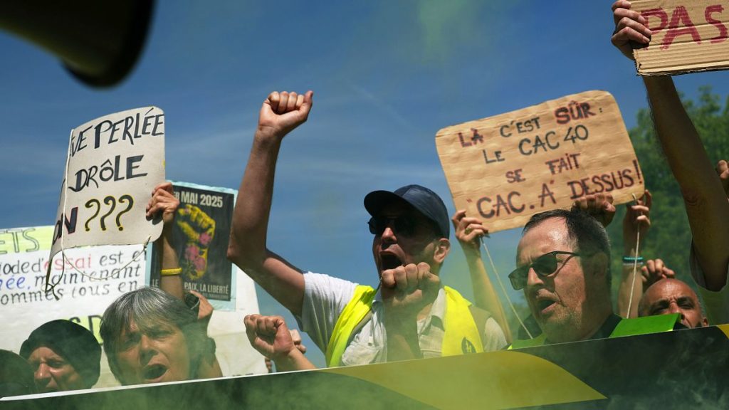 Trump's Tariffs Dominate Labour Day Marches Across Asia