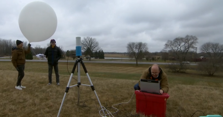 U.S. Meteorologists Warn of Data Gaps from Weather Balloon Site Reductions