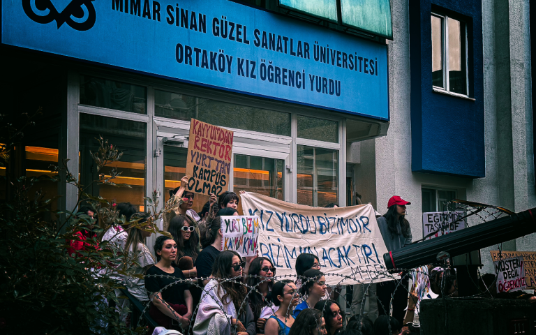 Istanbul Students Protest Government-Appointed Rector and Dormitory Conditions