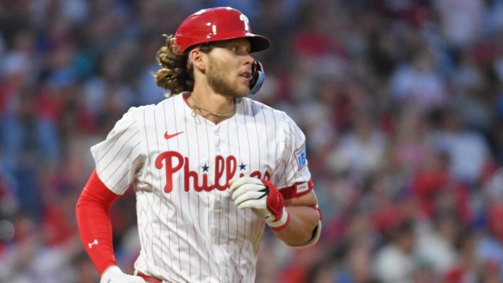MLB DFS: Expert Picks and Lineup Advice for DraftKings and FanDuel on May 21, 2025