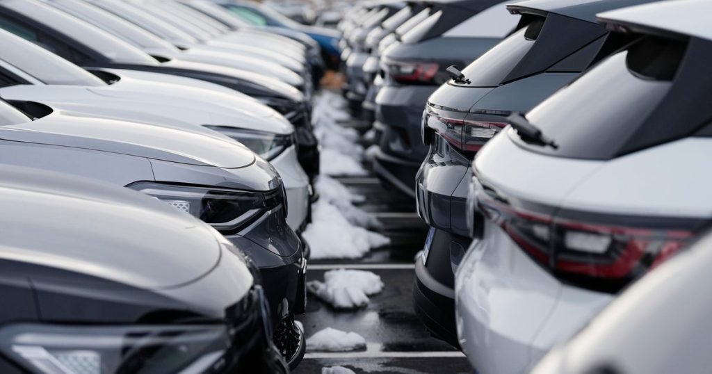 Senate GOP to Revoke California's Car Emissions Standards, Democrats Term It "Nuclear Option"