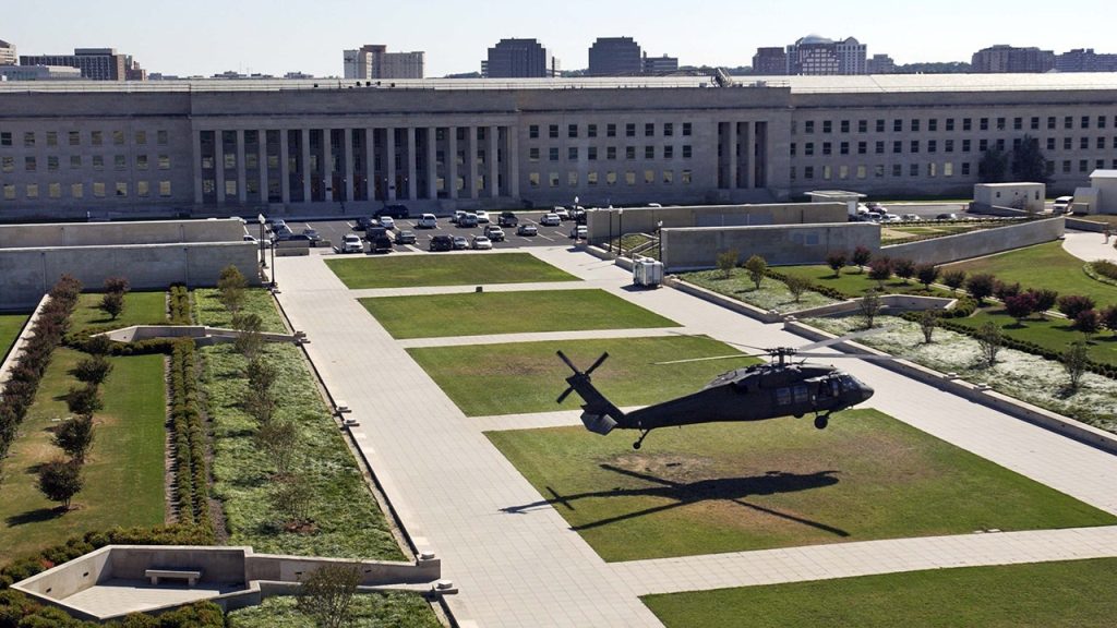 Army Suspends Helicopter Training Flights Near Pentagon