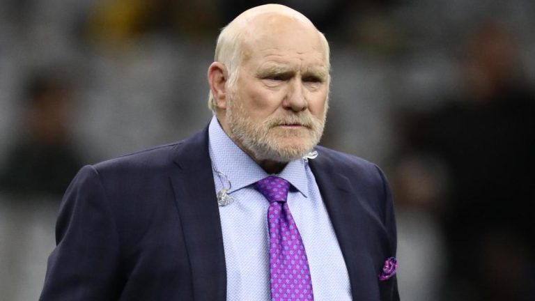 Terry Bradshaw Criticizes Aaron Rodgers and Steelers for Quarterback Management