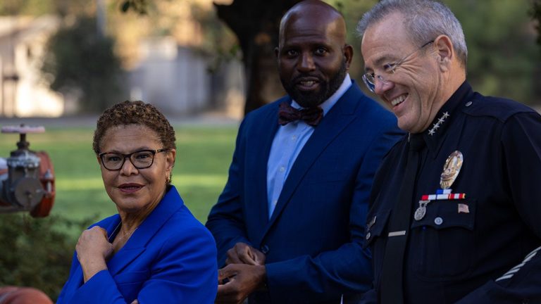 Former LA Deputy Mayor to Plead Guilty to City Hall Bomb Threat Hoax