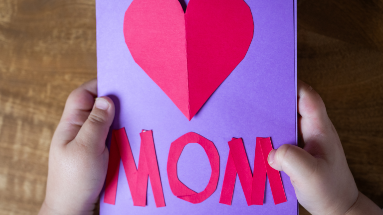 MOMS Act Introduces Essential Resources for U.S. Mothers