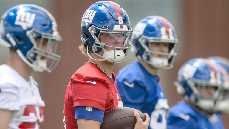 Giants 2025 Schedule: Analyzing Potential Opportunities for Rookie Jaxson Dart to Become QB1