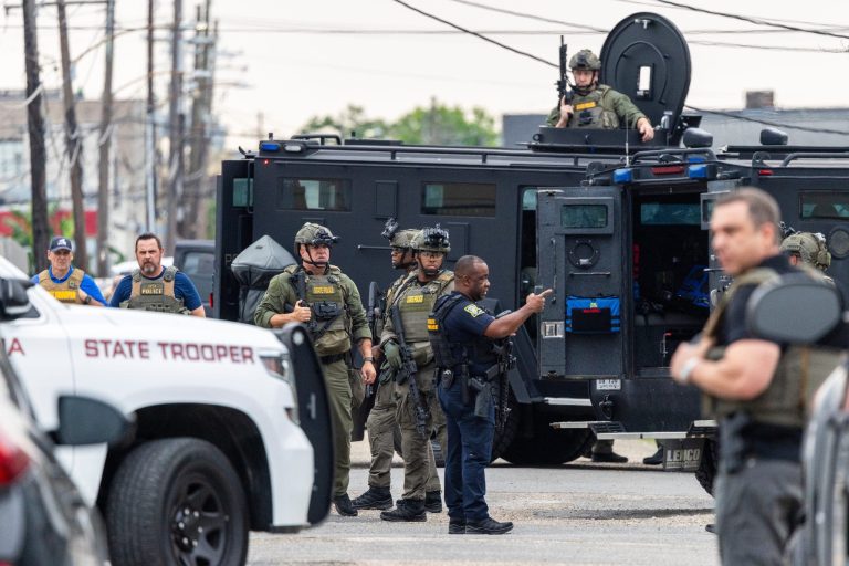 Manhunt Ongoing for New Orleans Jail Escapee and Suspected Killer
