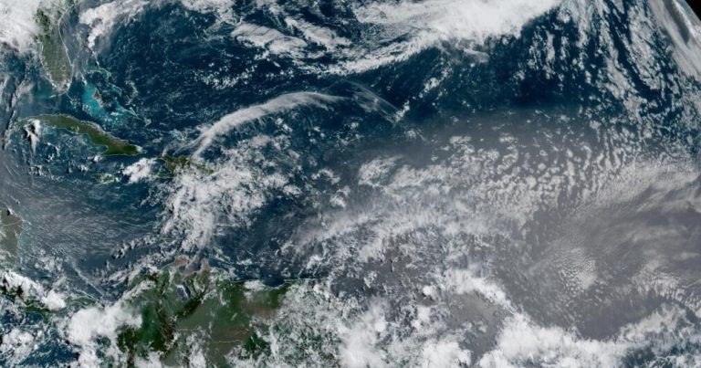 Saharan Dust Plume Moves Toward Florida, Crossing the Atlantic