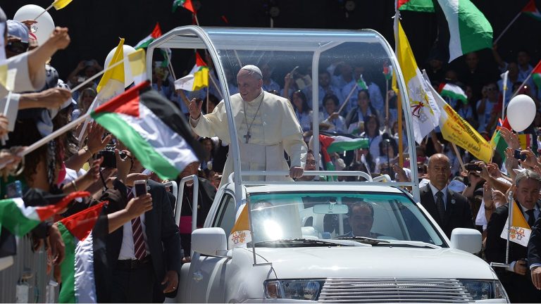 Pope's 'Mobile' Transformed into Children's Clinic in Gaza