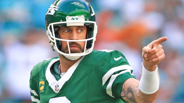 Saints Explore Quarterback Options After Derek Carr's Retirement, Eyeing Rookie Tyler Shough and Aaron Rodgers