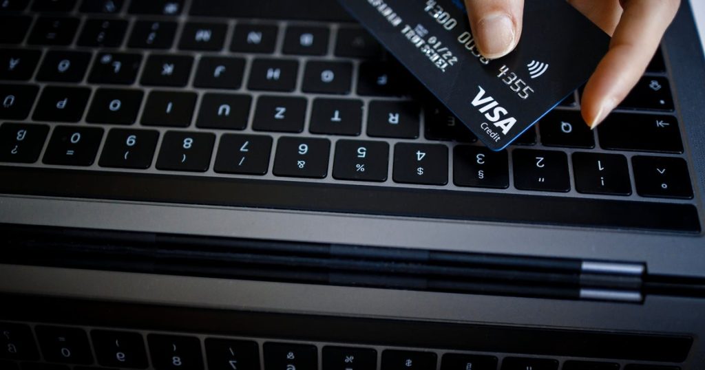 AI Technology Complicates Online Shopping Scam Detection